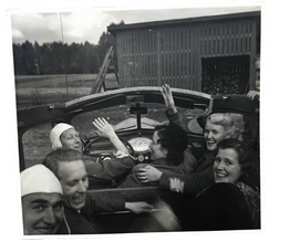 En glad sommarkväll 1948 i Hamra.
